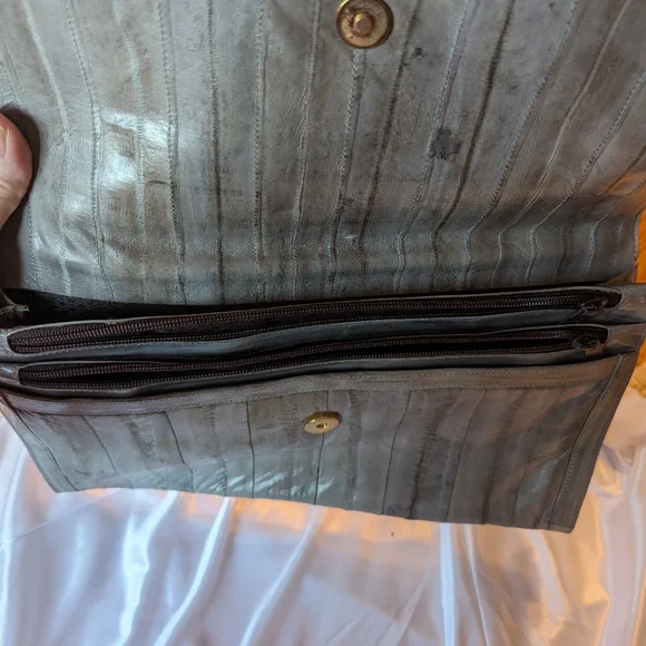 Purse - Picture 4 of 5